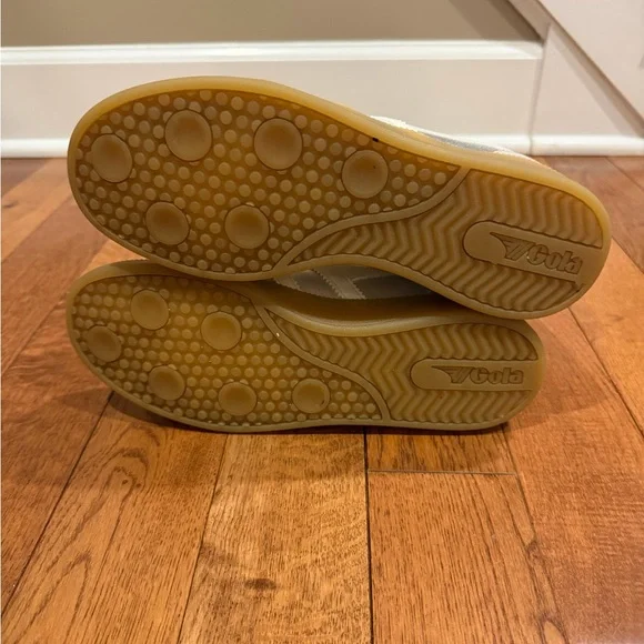 Gola Viper Metallic Silver Sneaker (Size 8 / 39) - Picture 6 of 9